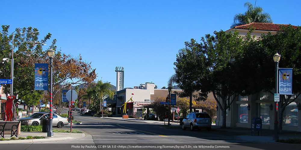Qualified Pet Dental provides dog teeth cleaning at multiple Vista, CA locations!