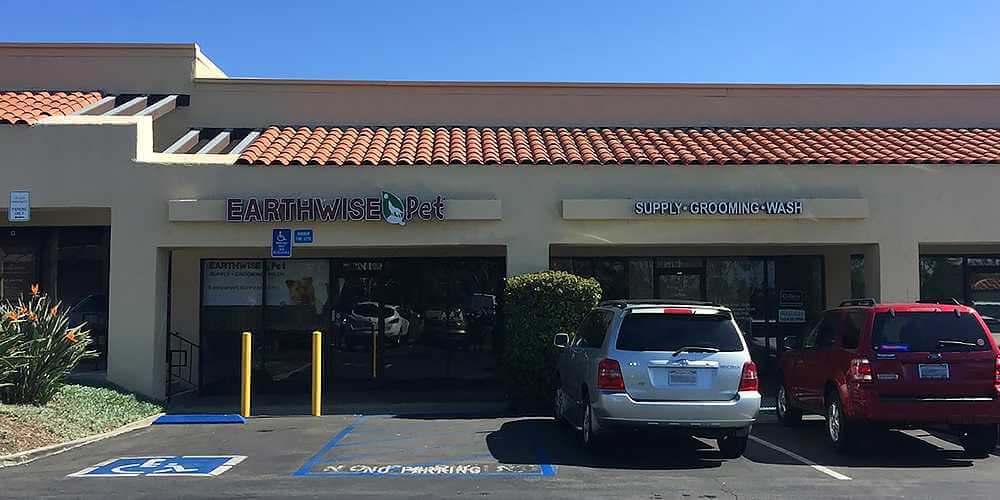 Storefront of Earthwise Pet in Carlsbad, CA (South), site of dog teeth cleaning by Qualified Pet Dental.