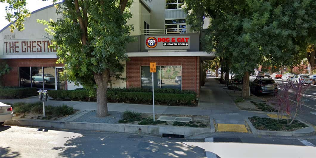 Storefront of Ben's Barketplace in Midtown Sacramento, California, host of dog teeth cleaning by Qualified Pet Dental.